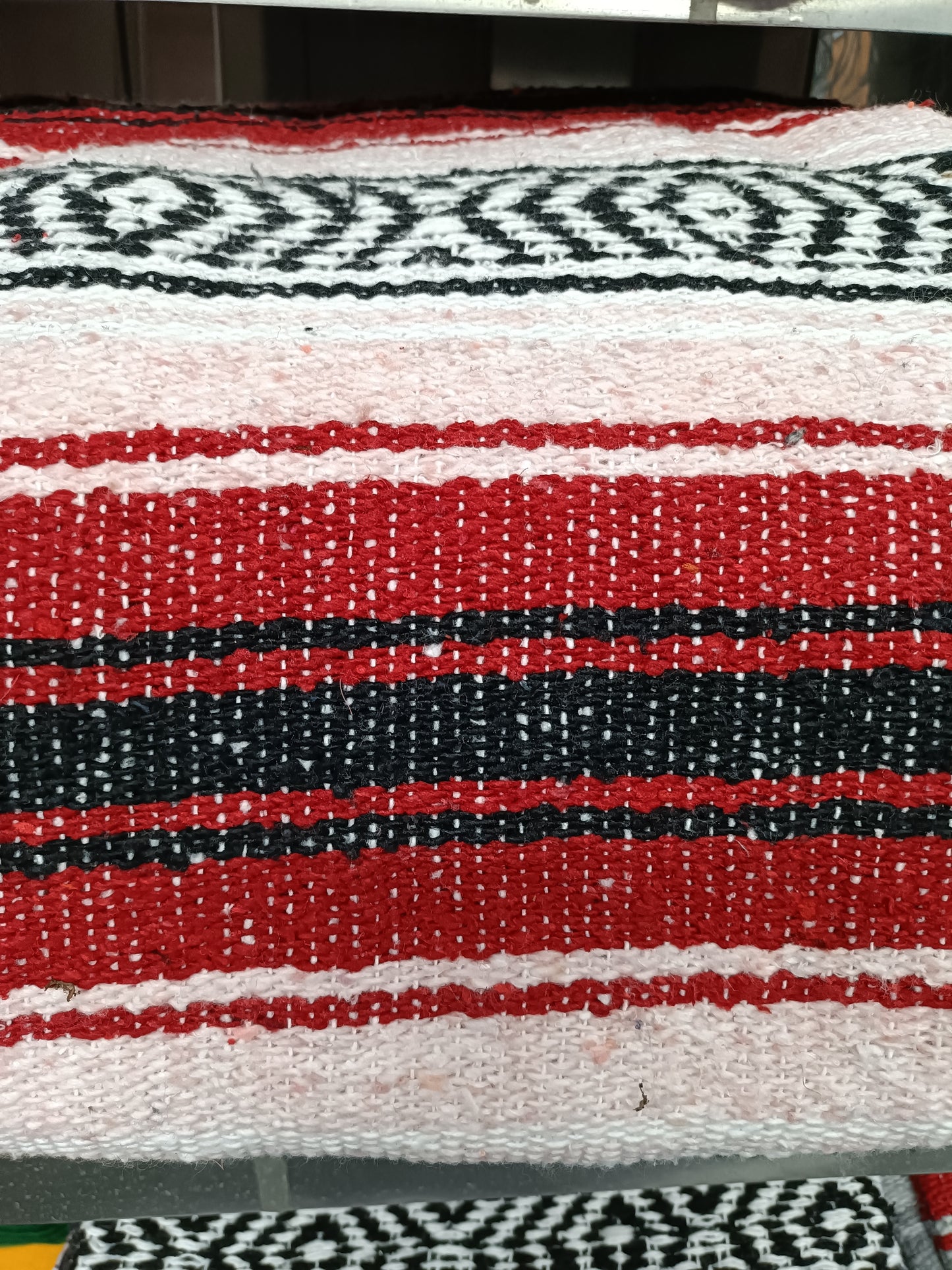 Red/Pink Heavy Weight Mexican Falsa Blanket