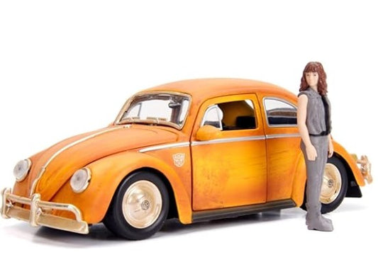 1:24 Volkswagen Beetle with Bumblebee & Charlie
