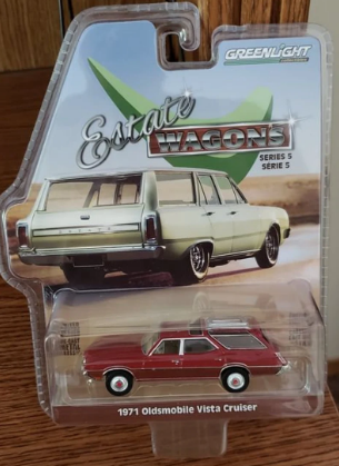 1:64 1971 Oldsmobile Vista Cruiser