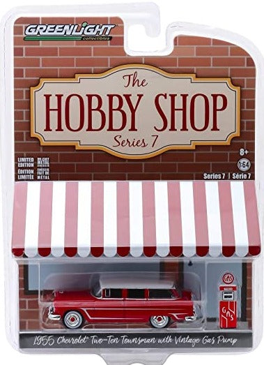 1:64 1955 Chevrolet TwoTen Townsman with Vintage Gas Pump