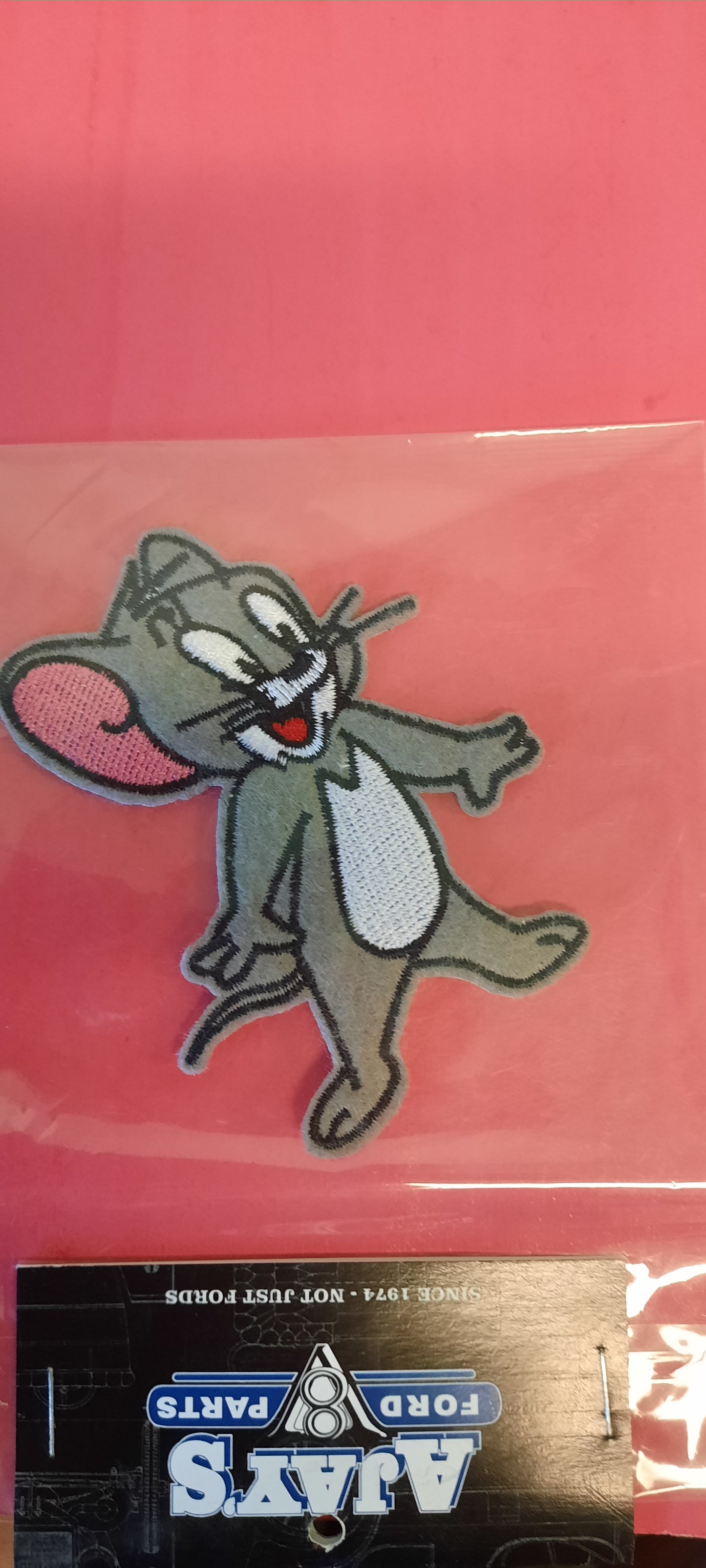 Jerry Embroidery Motif