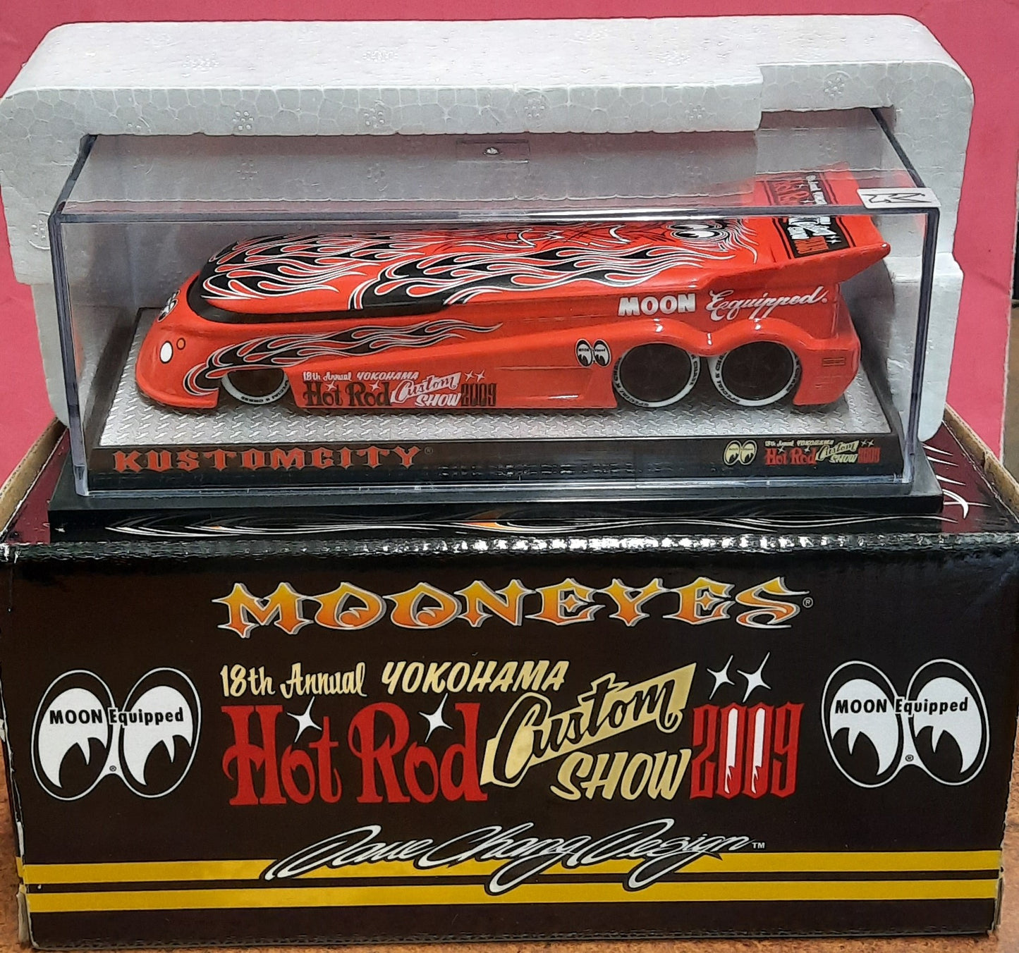1:64 2009 Evo Drag Bus