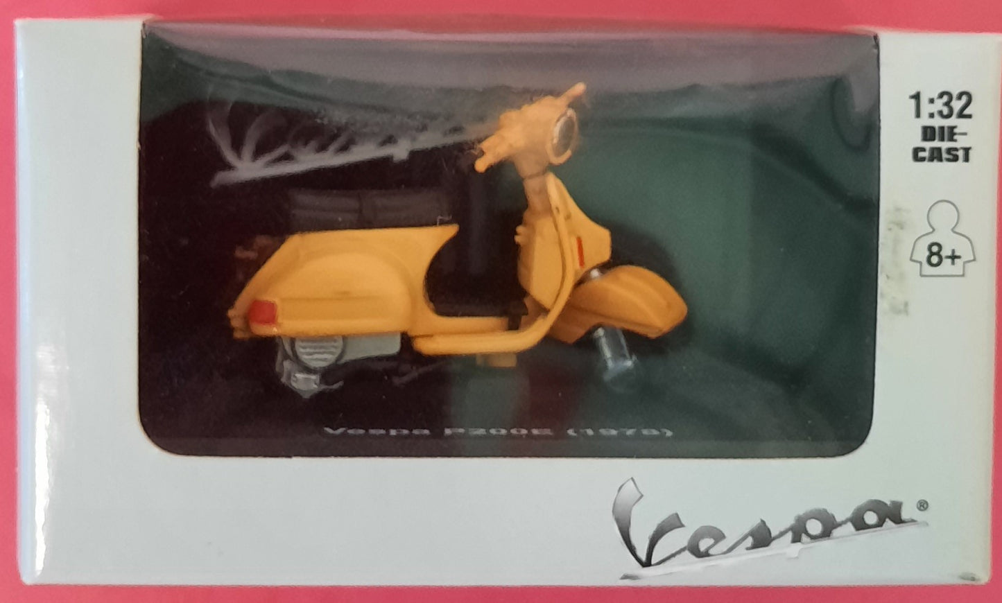 1:32  1978 Vespa P200E