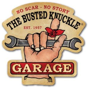 1:64 Greenlight Busted Knuckle Garage & Hobby Shop