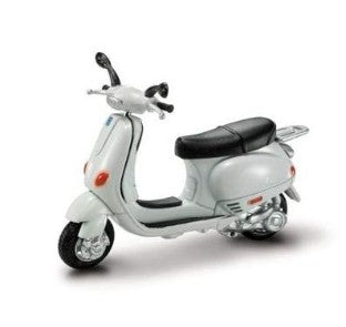 1:32  1996 Vespa ET4 125