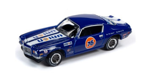 1:64 1970 Chevy Camaro Z28 & 1965 Chevy Tow Truck