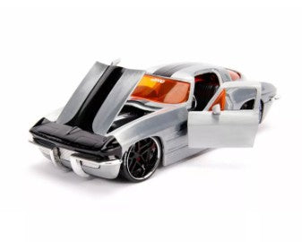 1:24 1963 Chevy Corvette Sting Ray