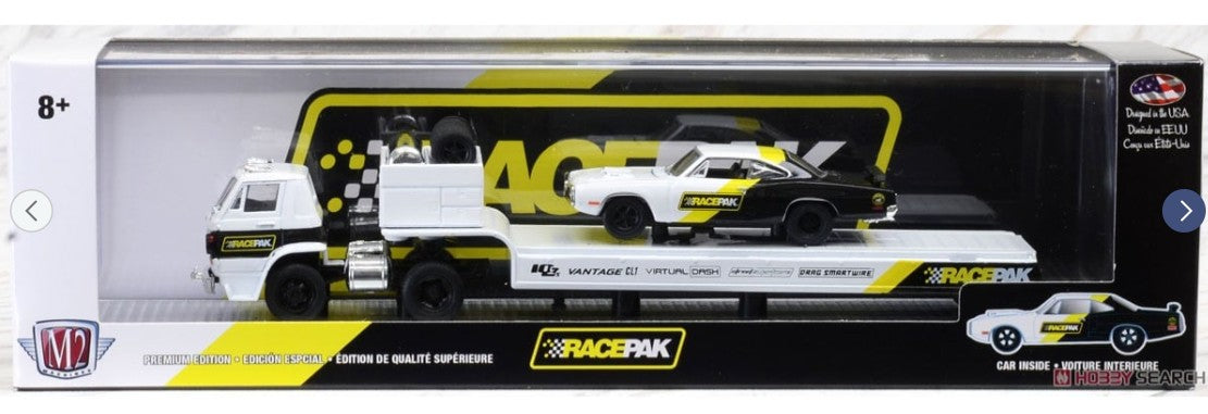 1:64 1970 Dodge L600 COE & 1970 Dodge Super Bee 383