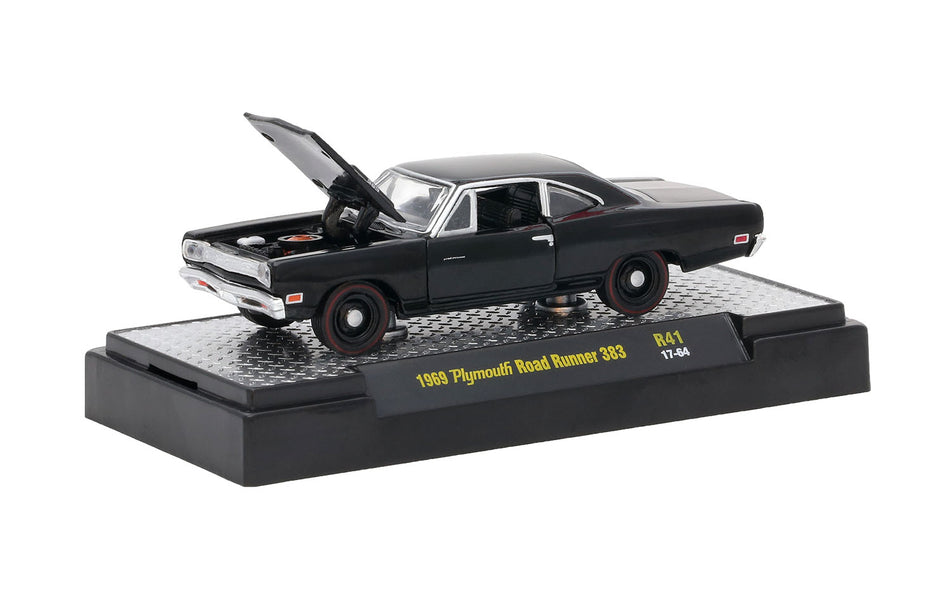 1:64 1969 Plymouth Road Runner 383