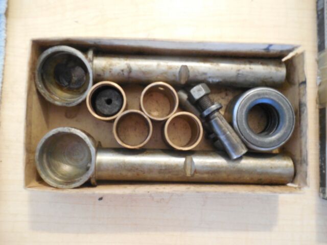 51-3111 King Pin Bolt Set 1935-37