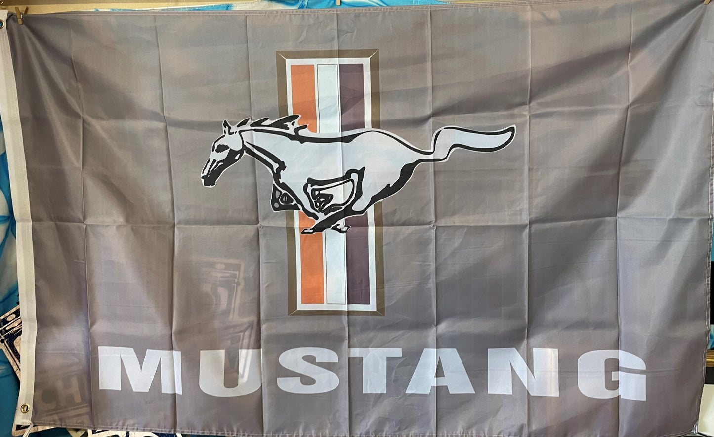 Ford Mustang Grey Flag