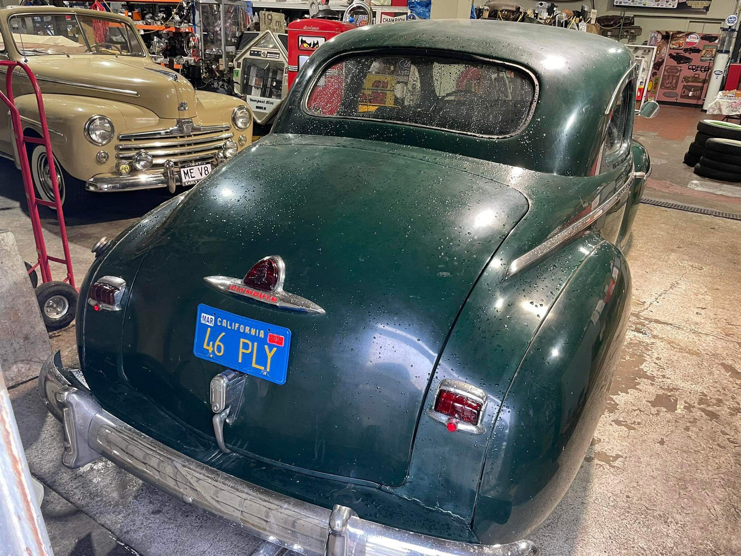 1946 Plymouth Special Deluxe Coupe